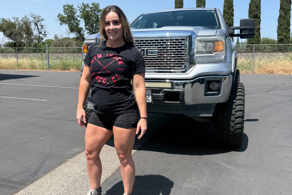 Laura Morris, NASM certified Chico personal trainer and state powerlifting record holder